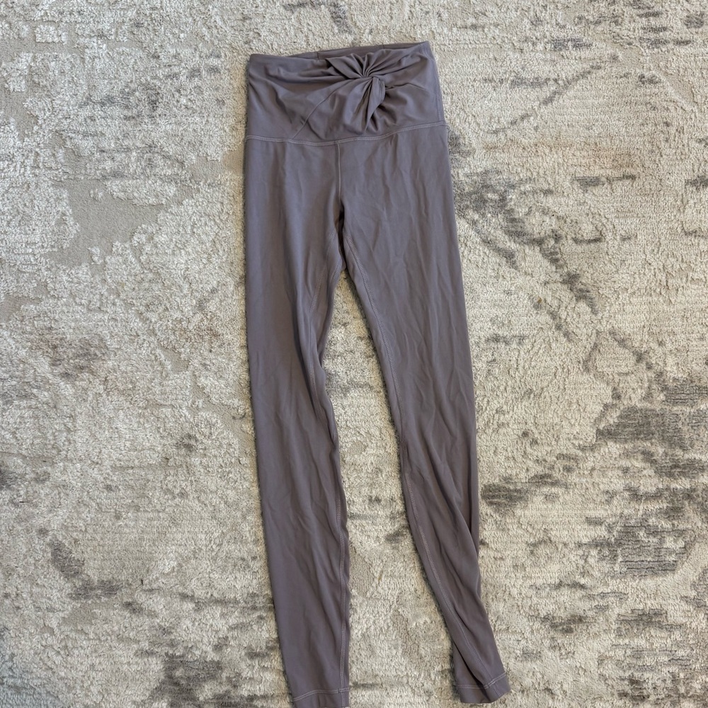 Lavender Lululemon Align leggings full length